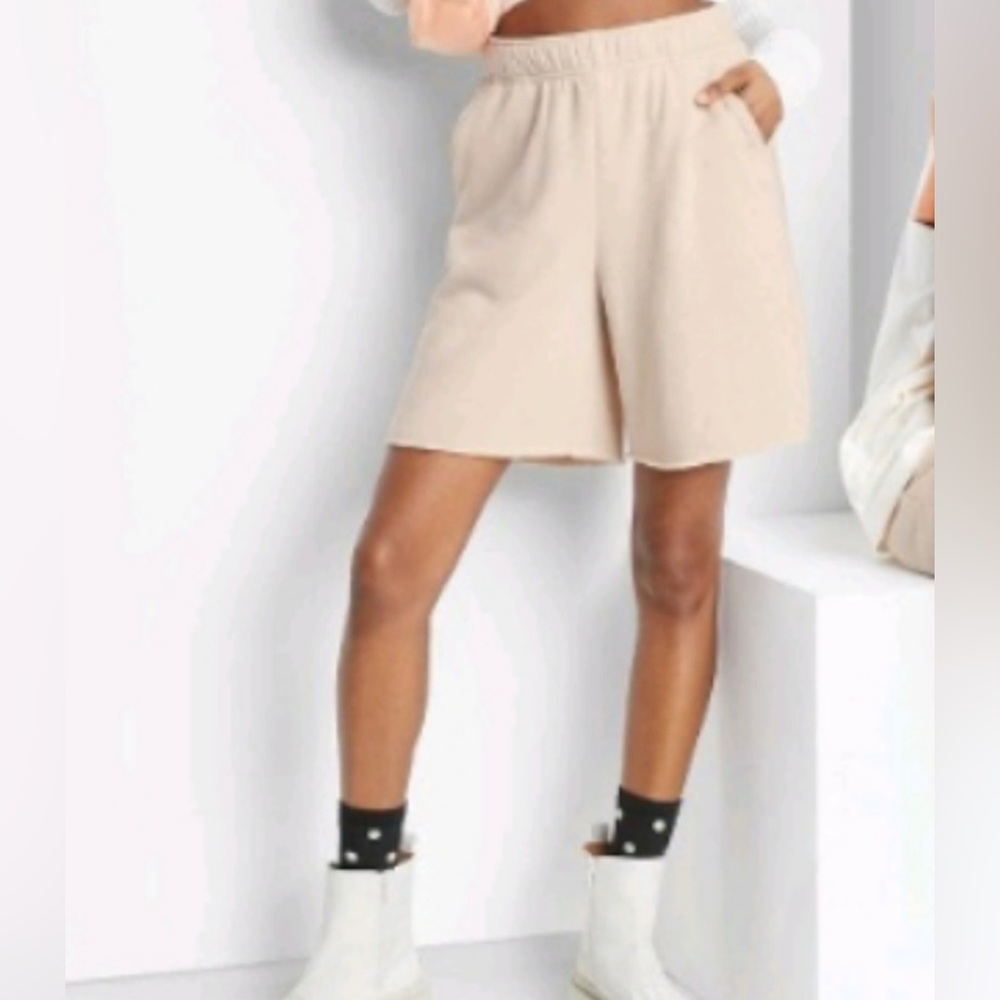 Wild Fable High-Rise Fleece Bermuda Shorts Light Taupe NWT